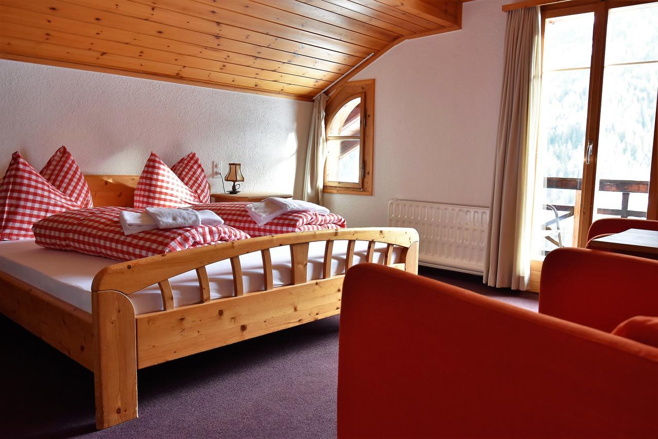 Alpina Lodge Bed & Breakfast Tschiertschen Exterior foto